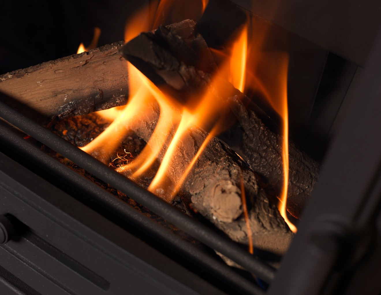 Penmann Conventional Flue Natural Gas Log Effect Gas Stove - Matt Black with Traditional Legs